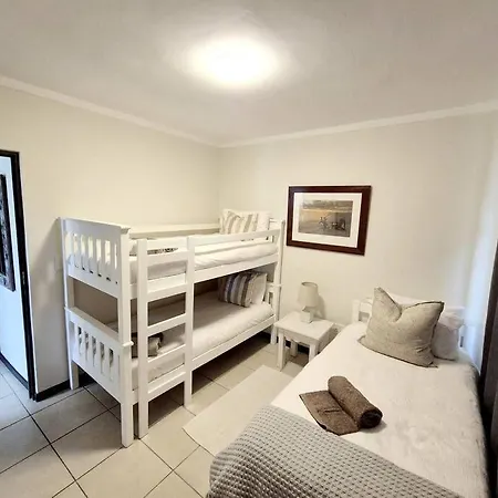 Bright And Sunny 2 Bedroom Flat Plettenberg Bay Exterior photo