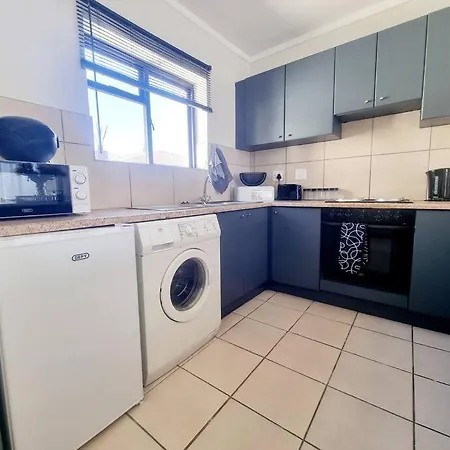 Bright And Sunny 2 Bedroom Flat Plettenberg Bay Exterior photo