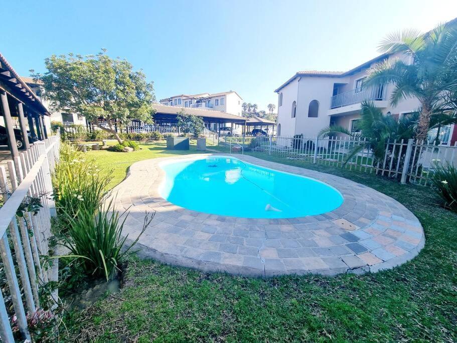 Bright And Sunny 2 Bedroom Flat *